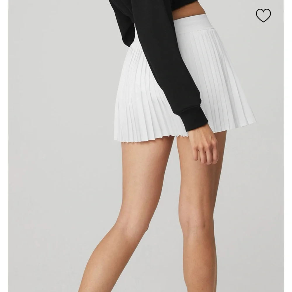 NWT ALO Yoga Aces Tennis Skirt, in White size L
